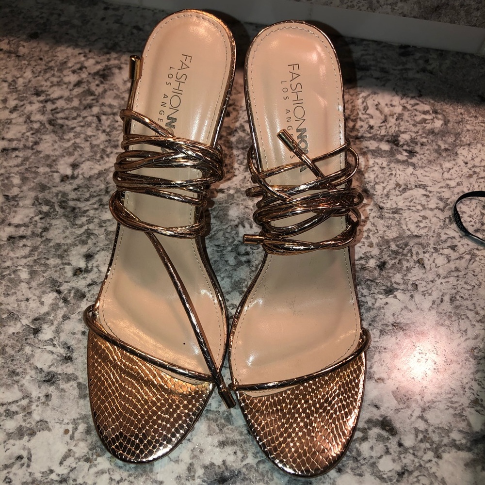 Fashion nova rose gold heels